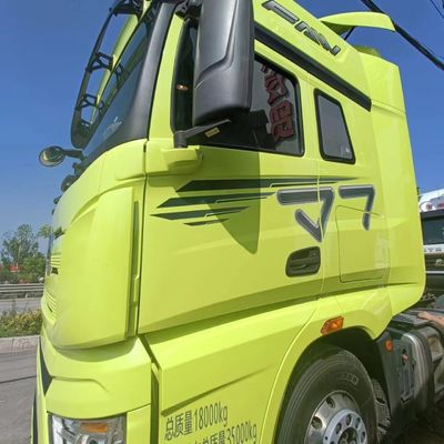 シノトラック 560HP ターパー トレーラー 1000L 燃料タンク パーソナライゼーション オプション