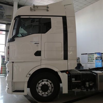 510馬力と6X4自動トランスミッションの男 Tgxシリーズ重用トラック