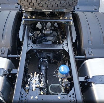 Euro 5重用トラクター トレーラー 空気懸垂座席と炭素鋼貨物箱