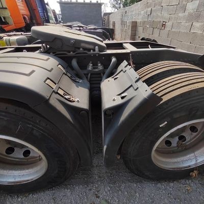 シノトラック 480HP 半トレーラー 空気懸垂座席と8.800kg パッケージ総重量