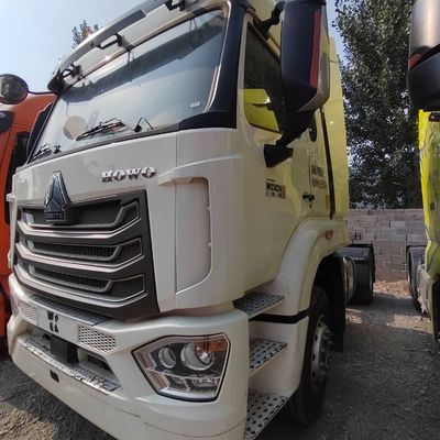 Sinotruk シャーシ 10 ホイラー 輸送 重荷 トラクター トラック あなたの要求のために