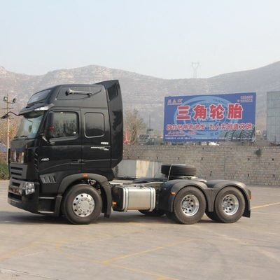 シノトラック HOWO A7シリーズ 6X4 ドンプトラック 牽引半トレーラーと400Lの燃料タンク