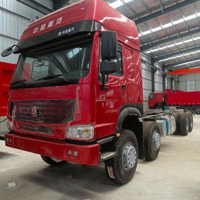 Sinotruk ダンプトラック 高い容量貨物箱 要求の高い仕事のための耐久性構造