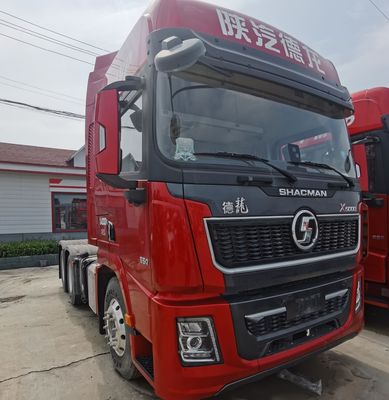 前方リフティングスタイルのダンプトラックベース シノトルク・シャシとタイヤ 21-30t 負荷容量