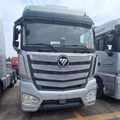 600Lの燃料タンクとエアサスペンションドライバーシート