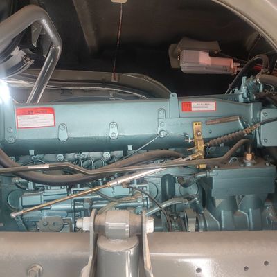 6×4 HOWO ディーゼル 371HP 重用ダンプトラック 10輪手動輸送車 ≤5席