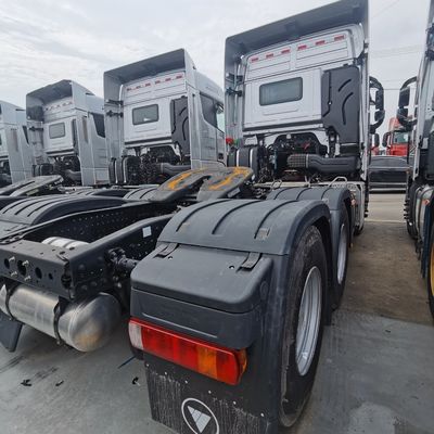 水力方向 400HP トラクター トレーラー ECE 認証と 600L 燃料タンク