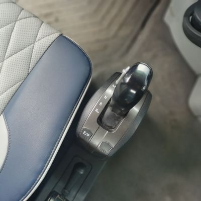 400HP エンジンと空中懸垂を搭載した牽引車両