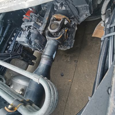 400HP エンジンと空中懸垂を搭載した牽引車両
