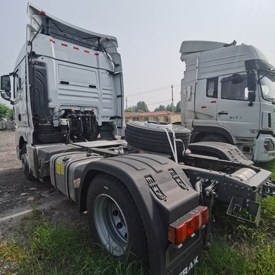600Lの燃料タンクとカスタマイズされた Sitrak 4X2 480 トレーラートラック