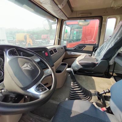 15-20 キュービック X4 Sinotruck HOWO 371HP コンクリートミキサートラック ≤5席6ヶ月