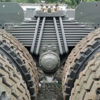11.6mX2.55mX3.96m ハオウ 輪胎と400-600Lの燃料タンク容量を持つ中古商用バン