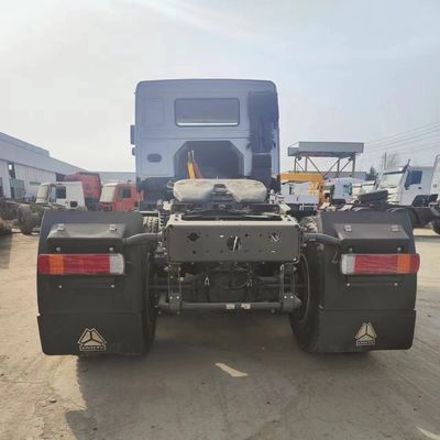 400L 燃料タンク シノトラック トラクター トラック 重荷を効率的に牽引するためのHOWO