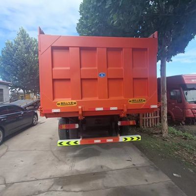 21-30t 負荷容量 輪胎と水力ステアリングシステム付きの中古貨物トラック