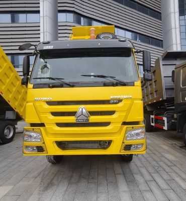 600Lの燃料タンクと空気懸垂座席を持つ強力なエンジン容量トラック トラクターヘッド
