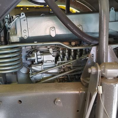 400Lの燃料タンクと空気懸垂座席 快適な運転のための重荷トラクターヘッド
