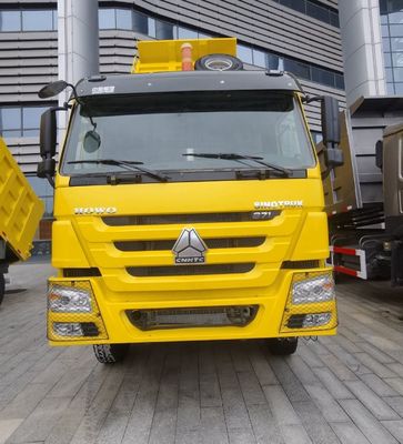 顧客は600Lの燃料タンクとエアサスペンションシートを持つシトラック関節式トラックを必要としています