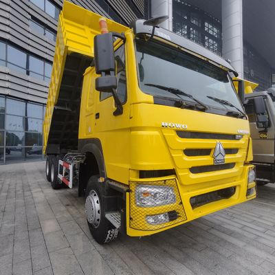 顧客は600Lの燃料タンクとエアサスペンションシートを持つシトラック関節式トラックを必要としています