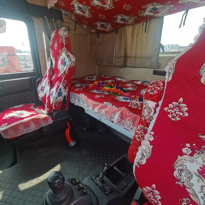 貨物輸送車両 480HP トラック 1000L 燃料タンク