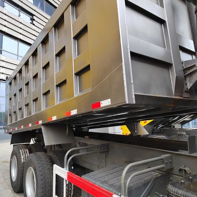 31~40t 負荷容量 エンジンの容量を持つ重荷輸送用ダンパーティパートラック