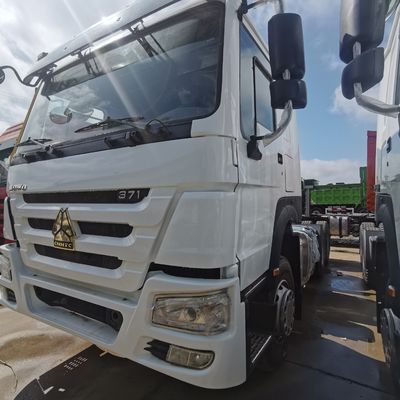 US 371 1000Lの燃料タンクとエアサスペンションシートを持つ手頃な価格のHOWOトラックトラクター