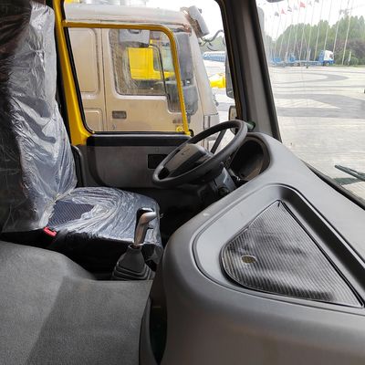6X4 Sinotruk HOWO N7 ディーゼルエンジンの容量&gt;8Lと水力貨物箱