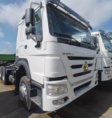 ECE認定 371HOWO トラクター 1000L 燃料タンクとエアサスペンション シート