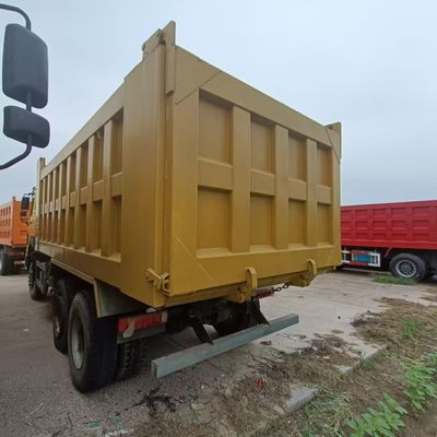 30t シノトラック シャーシ オフロード車両 手動トランスミッション付き重用鉱山ダンプトラック