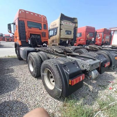 遠距離輸送のためのシノトルク HOWO 6X4 トラクタートラック