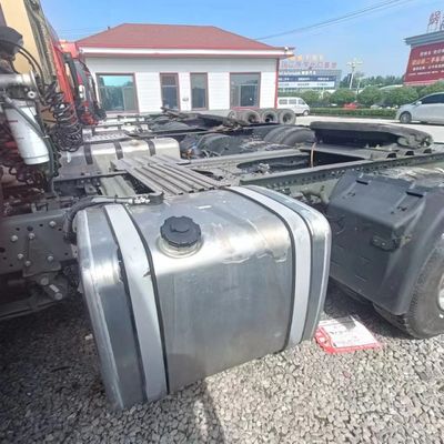 遠距離輸送のためのシノトルク HOWO 6X4 トラクタートラック