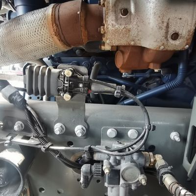 31-40t 負荷容量 シノトラック 1000L の燃料タンクと空気懸垂座席を備えた中古トラック