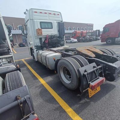 351-450hp 重荷輸送トラック 1000Lの燃料タンク