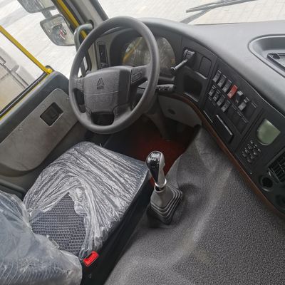 フロントリフティングスタイル 30t 負荷容量 重用シノトラックの設計付きの古用ダンプトラック