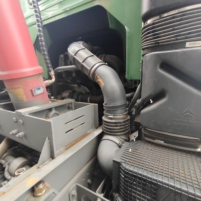 信頼性の高いシノトラック 鉱山と輸送ソリューションのカスタマイズのための重荷トラック
