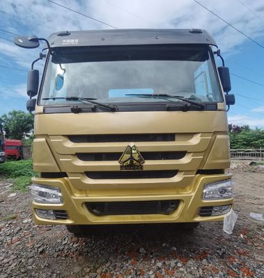 600Lの燃料タンクHOWO トラクター トラック ISO認証と耐久性のあるディーゼルエンジンを牽引する