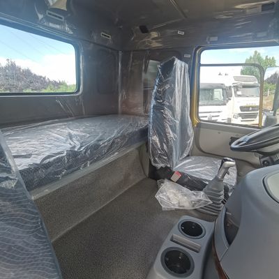 600Lの燃料タンクHOWO トラクター トラック ISO認証と耐久性のあるディーゼルエンジンを牽引する