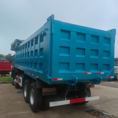 8800.000kg パッケージ 総重量 重荷 HOWO 8X4 ホイール 鉱山用ダンプトラック