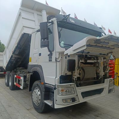 電源補助ステアリングシステム 中古 HOWO 鉱山作業用のダンプトラック