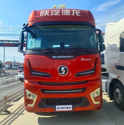 6X4 デロング X6000 1000Lの燃料タンクと高馬力を持つ二用ディーゼルトラクタートラック
