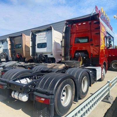 ディーゼル重型トラック デロング X6000 1000L 燃料タンク 5席の牽引半トレーラー