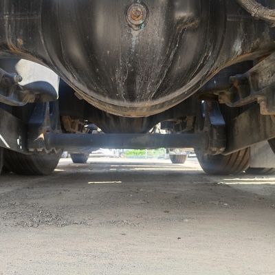 ディーゼル重型トラック デロング X6000 1000L 燃料タンク 5席の牽引半トレーラー