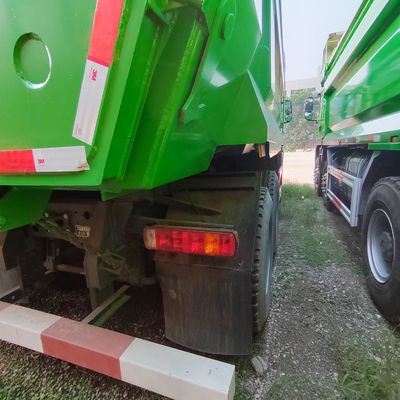 パーソナライズド Sinotruk HOWO 6X4/8X4 パーソナライズドデザインの重用ダンプトラック