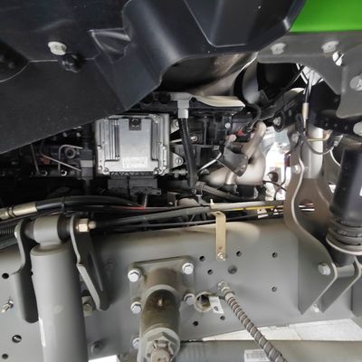 ハイバリフトと8X4炭素鋼貨物箱付きのユーロ5重用HOWO鉱山ダンプトラック