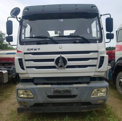 430HP ベイベン トラクター トラック 液圧ステアリングシステムと 31-40t の負荷容量