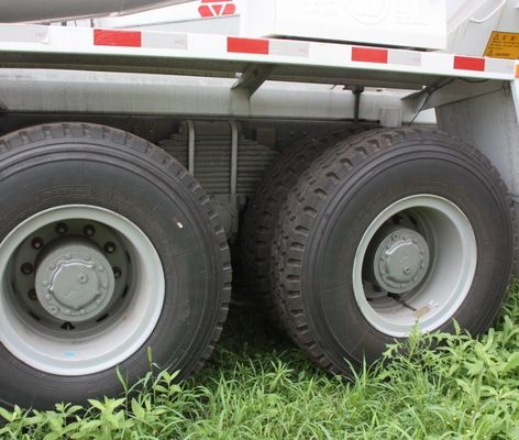 TS16949 JAC FAWによる手動トランスミッションで認定された高容量セメントミキサートラック