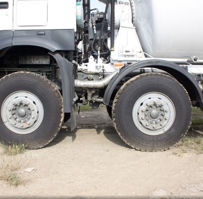 ZZ1257N3647N1 8x4 中古 シノトラック トラック HOWO 380 HP 高耐久性コンクリートミキサー