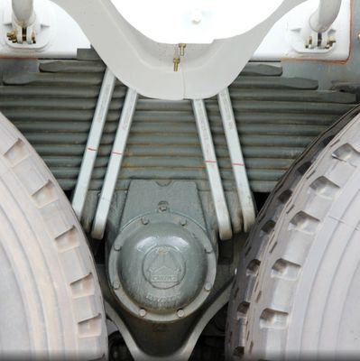 シノトラック・シャシーと400hp 重労働建設のための理想的なプレウネミックストラック