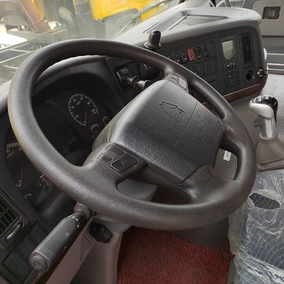 シノトラック・シャシー 液体ダンプと40t容量を持つ重型建設輸送機