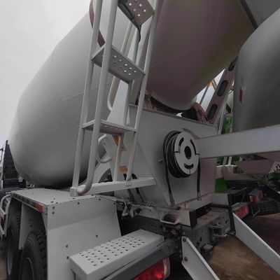 6X4 Nx 8m3 Sinotruk 重用建設用 コンクリートミキサー トラック 8 位