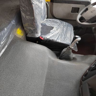 カーボンステールボックス材料内の貨物輸送のために使用されたHOWO 371HP 6X4 トラクタートラック